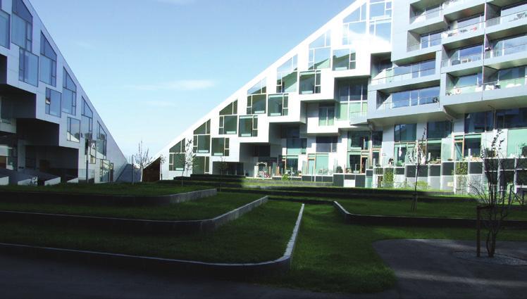 il. 3 Budynek mieszkalny 8 Tallet w Kopenhadze / Residential building 8 Tallet in Copenhagen il. 3. Dziedziniec drugiego kwartału mieszkalnego zielona przestrzeń społeczna. Fot.