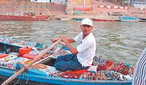 Delhi Spotkanie na lotnisku na 2 godz. przed wylotem. Odprawa paszportowo- bagażowa, wylot do Delhi przez jeden z portów europejskich.