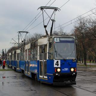 Z Krakowa do Nowej Huty jedzie się tramwajem Kraków i Nowa Huta, Sodoma z Gomorą z Sodomy do Gomory jedzie się tramwajem.