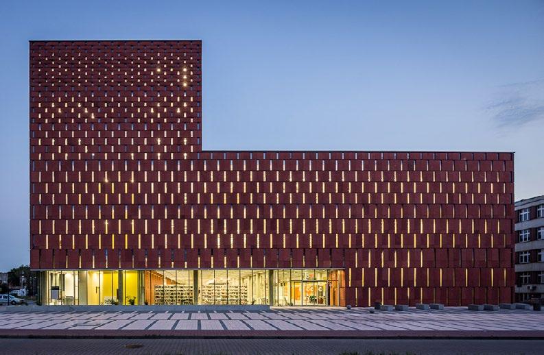 Wykonany według projektu architektów z pracowni HS99 budynek, został wybrany spośród ponad 1000 propozycji w VII edycji konkursu Życie w architekturze, organizowanego przez wiodący polski magazyn