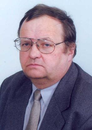 Andrzej Chudziński (1944) absolwent Wydziału Elektroniki Politechniki Warszawskiej (1968); długoletni pracownik Instytutu Łączności w Warszawie (od 1968); zainteresowania naukowe: telewizja,