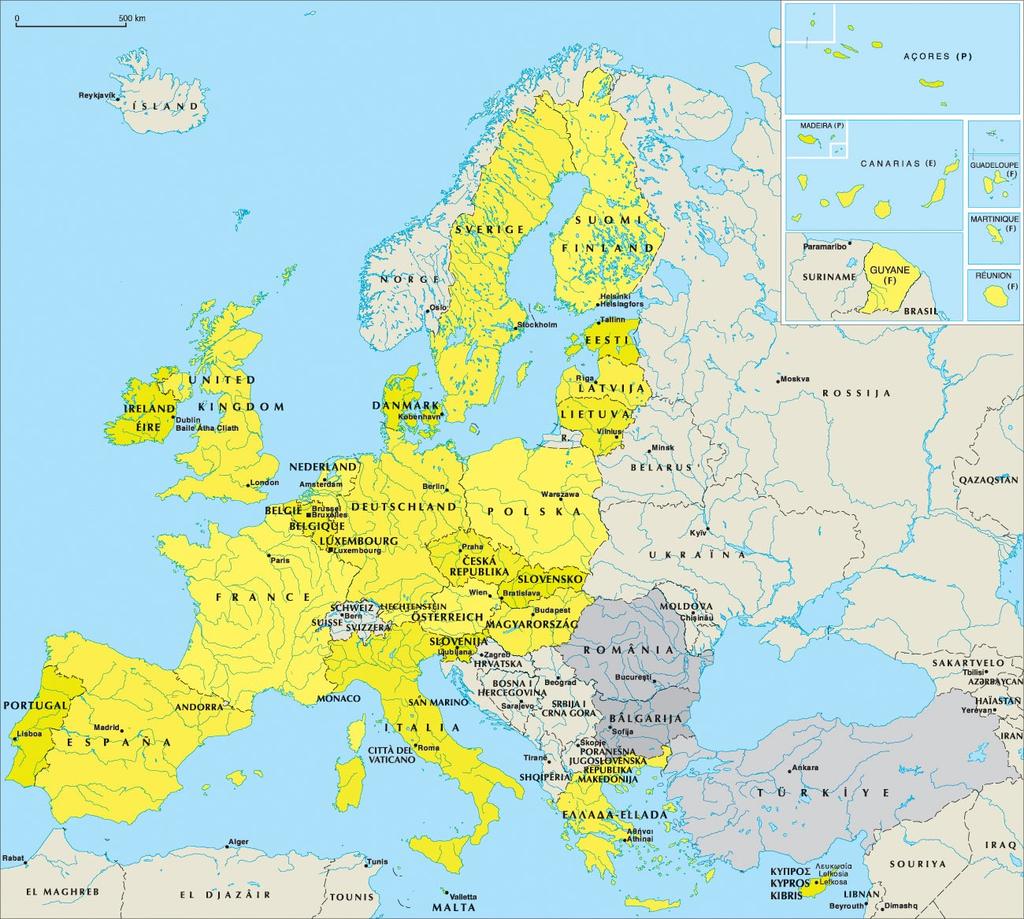 Wyjazdy zagraniczne Program Erasmus 13 uczelni w 7 krajach Średnio 15 wyjazdów studenckich rocznie Ośrodek DESY w Hamburgu