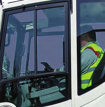 KOMPAKTOWA KOPARKA KOŁOWA TW110 Schaeff Smart