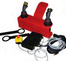 K, 400 PTO K TP 400 COMPACT Można wybrać obsługiwany 2 rękami, 1 ręką lub bezprzewodowy dżojstik dla łatwej obsługi rębaków TP z panelem obsługi TP PILOT i dźwigiem Mowi.