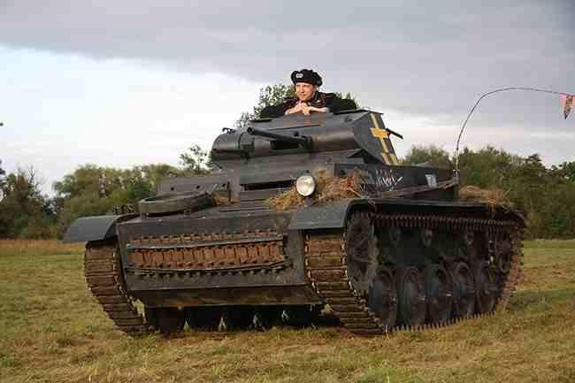 jak np: PzKpfw 38(t), Panzer I, wczesne modele czołgu Panzer III np. Ausf A,B i C szt.