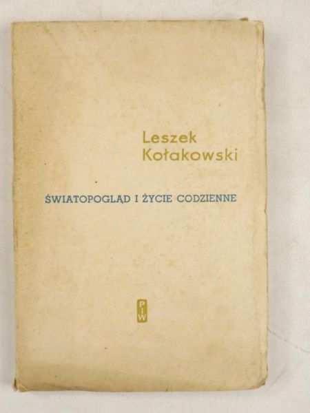 stały zespół sądów (często wartościujących), przekonań i opinii na temat otaczającego świata czerpanych z rozmaitych dziedzin kultury,