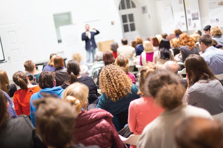 SALA KONGRESOWA Usytuowana na poziome recepcji, dysponuję powierzchnią 120 m 2.