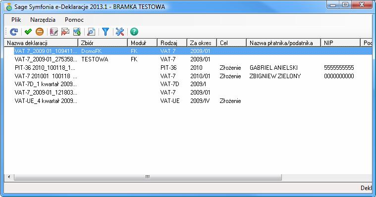 10 22 Podręcznik użytkownika Symfonia Finanse i Księgowość gdzie deklaracje generowane w aplikacjach będą dostępne dla osoby, która ma uprawnienia do ich podpisywania i wysyłania.