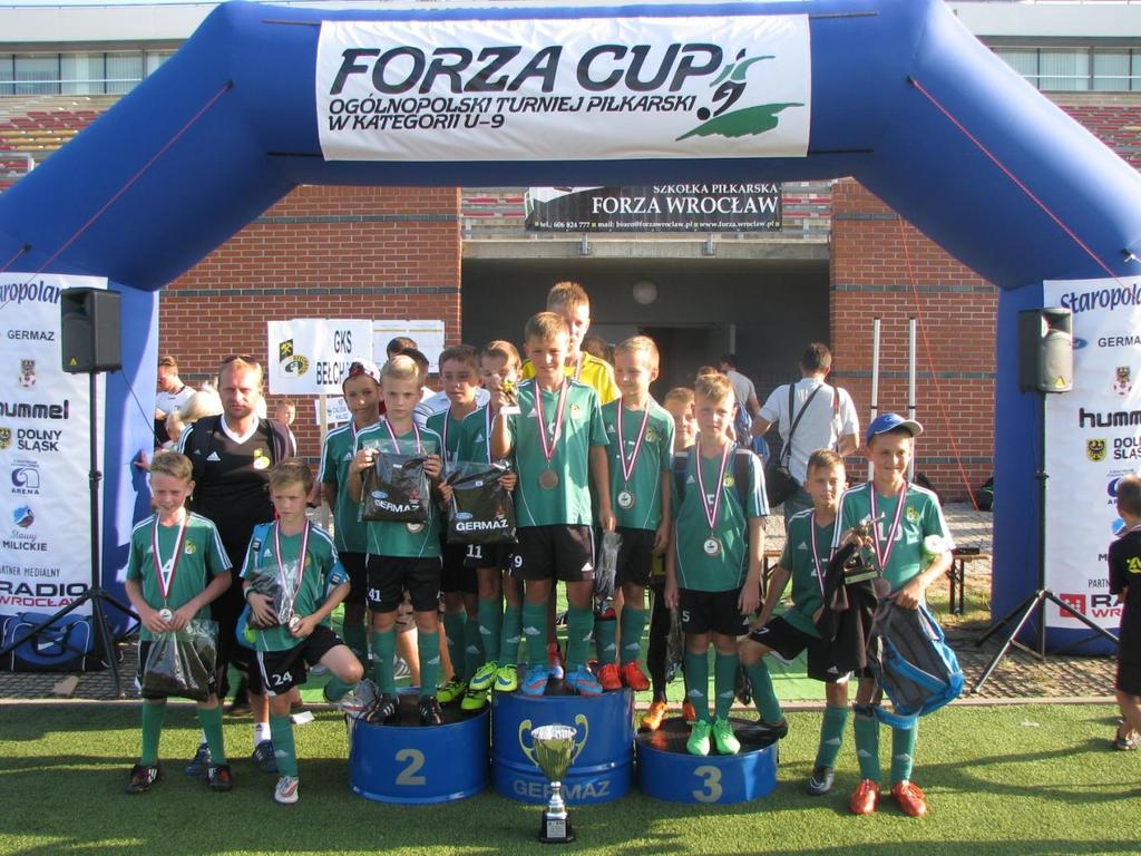 Tym samym, w meczu o 3 Miejsce Turnieju FORZA CUP 2015, wzięliśmy skuteczny rewanż za porażkę z fazy grupowej i zasłużenie pokonaliśmy AS PROGRES Kraków 2:1.