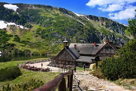 PIENINY +0 zł.- SZCZAWNICA, - spacer przez Wąwóz Homole, Dubraszkę, Wysoki Wierch, Szafranówkę, zamek - Niedzica, Czorsztyn, /na zamówienie Spływ Dunajcem/.