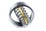 Łożyska baryłkowe Spherical roller bearings Seria 241/ Series 241 24120 100 165 65 445,90 614,40 2400 3200 5,65 24122 110 180 69 509,60 720,00 2200 3000 7,10 24124 120 200 80 641,90 912,00 1900 2600