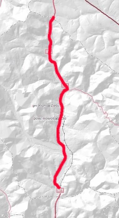 Drogi wojewódzkie nr 971 i 981 w Krynicy Zdroju 40. Drogi wojewódzkie nr 971 i 981 w Krynicy Zdroju 40.1. Opis obszaru 40.1.1. Analizowany odcinek dróg wojewódzkich DW971 i DW981 o długości 7,9 km obejmuje kilometraże od 0+0 do 4+700 oraz od 45+729 do 48+910.