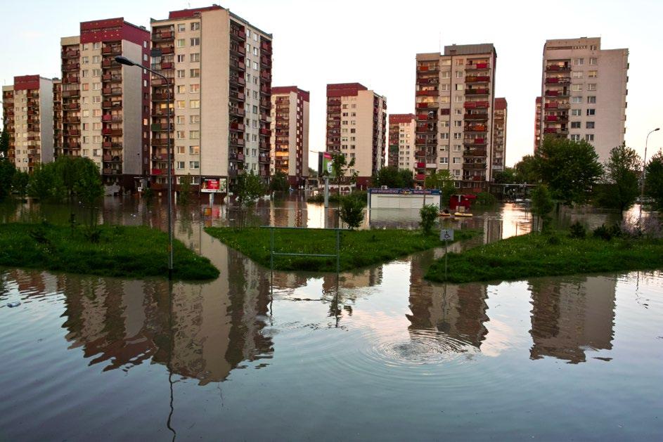 wałów jest niezadowalający, a wręcz niedopuszczalny, niestety na poprawę tego stanu rzeczy zwykle brakuje funduszy.