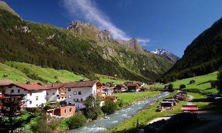 Leonharder Höchenweg Zaunhof (1265) Ludwisburger Hütte (1935)