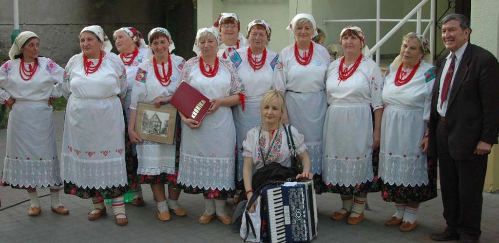 W Bukowińskich Spotkaniach uczestniczą Bukowińczycy mieszkający w Polsce, w Rumunii, na Ukrainie, na Słowacji, na Węgrzech.