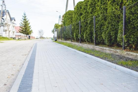 723 636 512 obsługuje sołectwa: Jastrzębia Góra, Karwia, Ostrowo, Rozewie, Tupadły Urząd Miejski we Władysławowie Czynny jest od poniedziałku do piątku: Poniedziałek: 7:30-15:30 Wtorek: Dzień