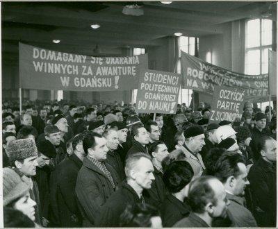 Pierwszym zwiastunem wydarzeń marcowych w Trójmieście była tzw. akcja listowa przeprowadzona najpewniej w końcu lutego 1968 r. przez bliżej nieokreślone środowisko studenckie.