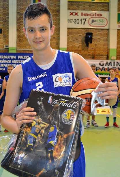 OFICJALNE NAGRODY TURNIEJU FINAŁOWEGO: MVP Oliwier Bednarek (TKM