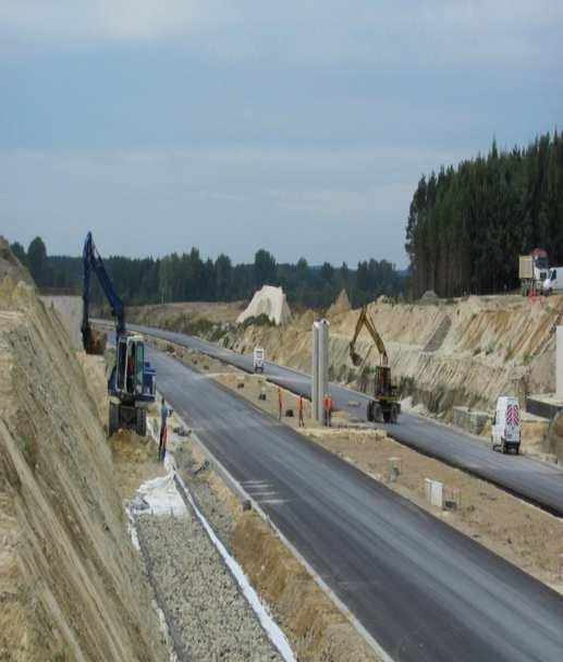 KONSTRUKCJA NAWIERZCHNI AUTOSTRADY Wykop Mieszanka mineralno-asfaltowa SMA 0/11, grubości 0,04 m Beton asfaltowy 0/16, BAWMS grubości 0,08 m Beton asfaltowy 0/16, BAWMS,