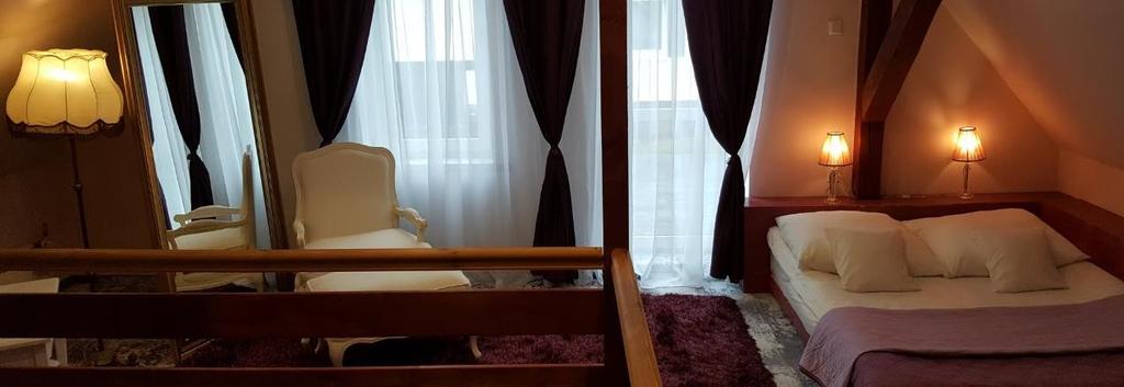 Apartament Luna dla 2 osób, z buduarową sypialnią na poddaszu, aneksem