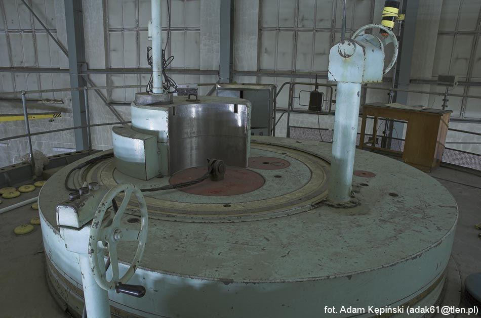 Reaktor jądrowy EWA Górna część korpusu