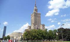 WARSZAWA PROPOZYCJE ZWIEDZANIA: HITY ZESZŁEGO SEZONU: Centrum Nauki Kopernik, Muzeum Powstania Warszawskiego, Stadion Narodowy, Muzeum Historii Żydów Polskich, TVP, Radio.