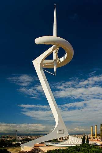 Santiago Calatravy pozwala spodziewać się w najbliższej przyszłości wielu ciekawych konstrukcji, które z