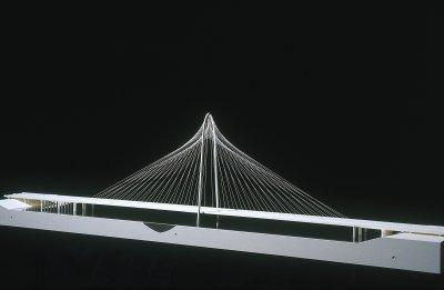 7.4.KRYTERIA POMOCNICZE KONSTRUKCJE PODWIESZONE. Mosty i kładki podwieszone projektu Santiago Calatravy to obiekty jednopylonowe.