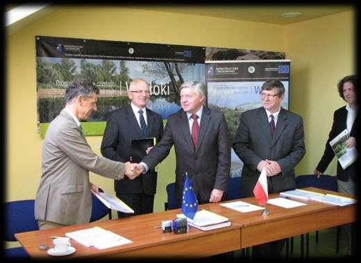 MIASTO JASŁO 5 września- W Związku Gmin Dorzecza Wisłoki w Jaśle została podpisana umowa na roboty budowlane dla zadania pn.