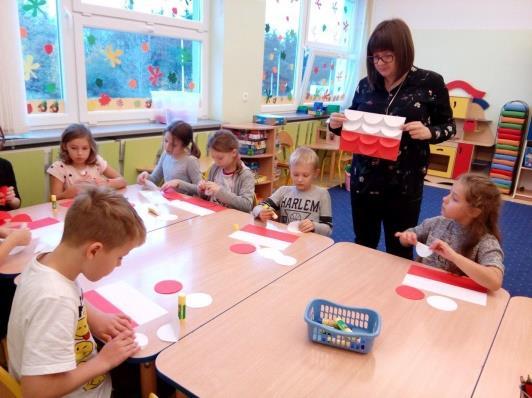 prace plastyczne, jak również lepiąc