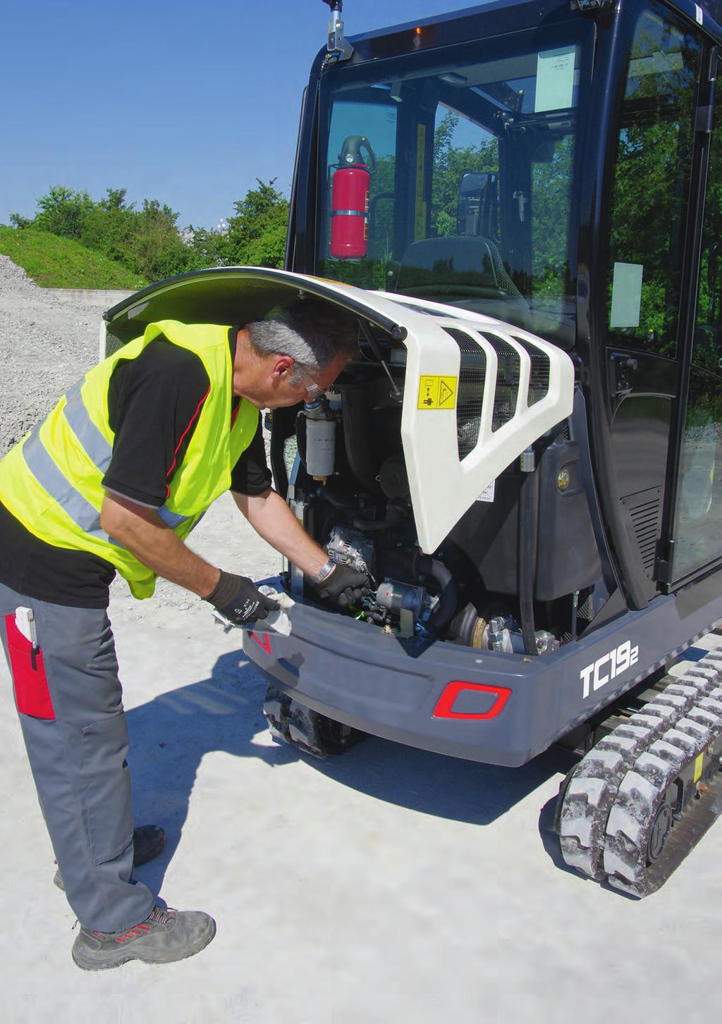 16 Schaeff TC22-2