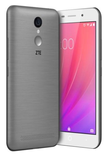 ZTE Blade A602 Dotknij i zrób zdjęcie! ZTE Blade A602 to funkcjonalny smartfon z dwoma slotami na karty SIM, który pracuje w oparciu o system operacyjny Android w wersji 7.0 Nougat.