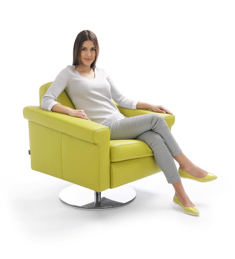 GO Klasyczny fotel o uniwersalnym kształcie, pasujący do każdego pomieszczenia, z możliwością wyboru rodzaju obrotowej podstawy
