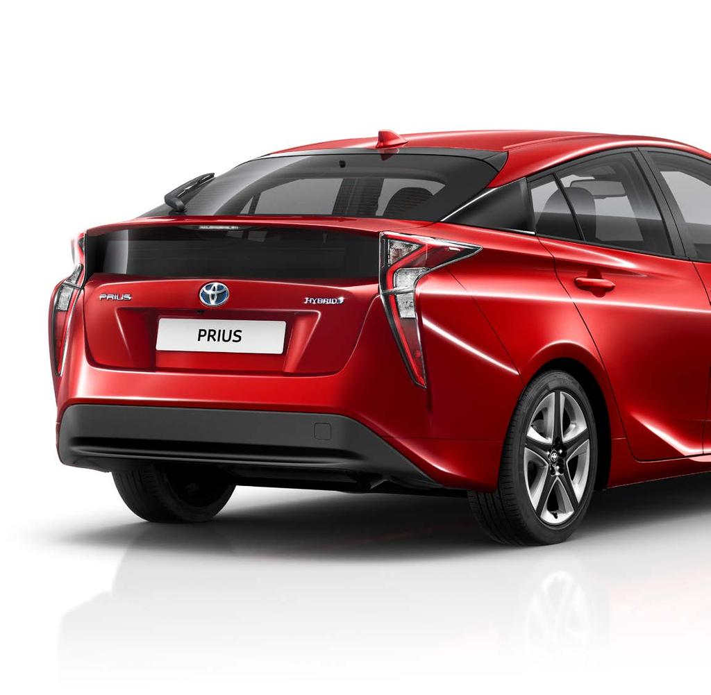 PRIUS PRESTIGE Podróżuj bezpiecznie dzięki takim elementom wyposażenia wersji Prestige, jak układ detekcji przeszkód (ICS) czy inteligentny system automatycznego parkowania (SIPA).