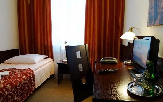 pl www.hotelharenda.com.