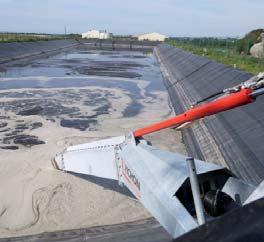 Łatwo zaczepne na traktorze, mieszadła PICHON są wyposażone w hydrauliczny siłownik