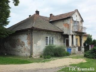 zabezpieczających, Fot. Krameko. Zarośnięty Kraków, ciąg dom widokowy przy ul.
