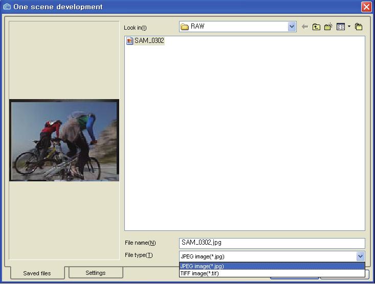 Korzystanie z programów na komputerze Zapisywanie plików RAW w formacie JPEG/TIFF 1 Wybierz opcję File (Plik) Open file (Otwórz plik) i otwórz plik.