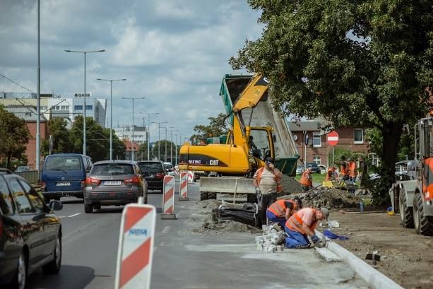 potrzeb centrum edukacyjnego przy ul. Jabłoniowej Kontynuacja programu modernizacji nawierzchni dróg na terenie Gdańska realizowanego od roku.