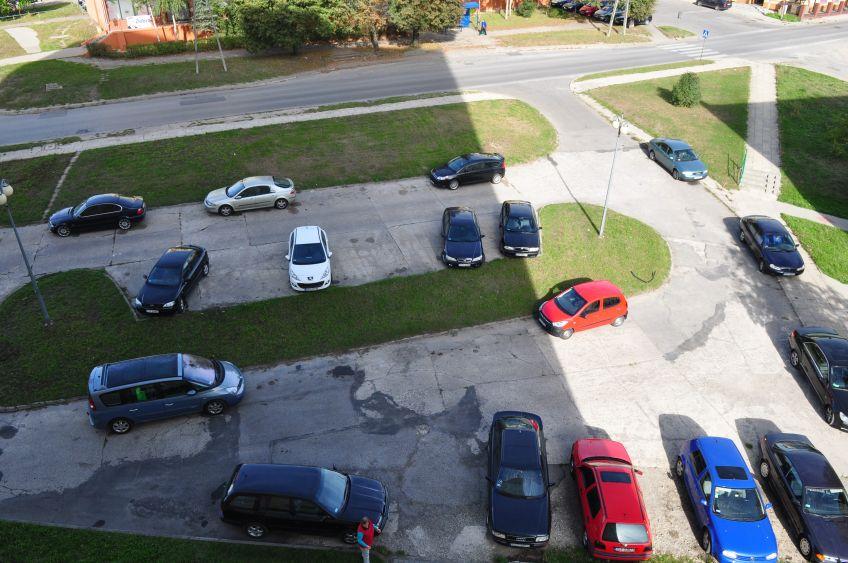 ojekt zgłoszony został do Budżetu Obywatelskiegoinwestycja po pn: Przebudowa parkingu przy ul. Kościelnej 36 i 40 w Starachowicach.