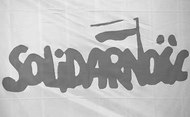 Logo NSZZ Solidarność to jeden z najbardziej rozpoznawalnych znaków na świecie. Znak powstał podczas strajku robotników w Stoczni Gdańskiej, prawdopodobnie po 20 sierpnia 1980 r.