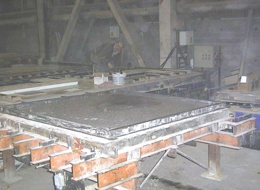 mączka kwarcowa cement CEM I 52,5 R i CEM I 42,5 R z Górażdże Cement dodatki mikrokrzemionka w ilości 5-6 % do wagi cementu woda wodociągowa domieszki do betonu superplastyfikator nowej generacji na