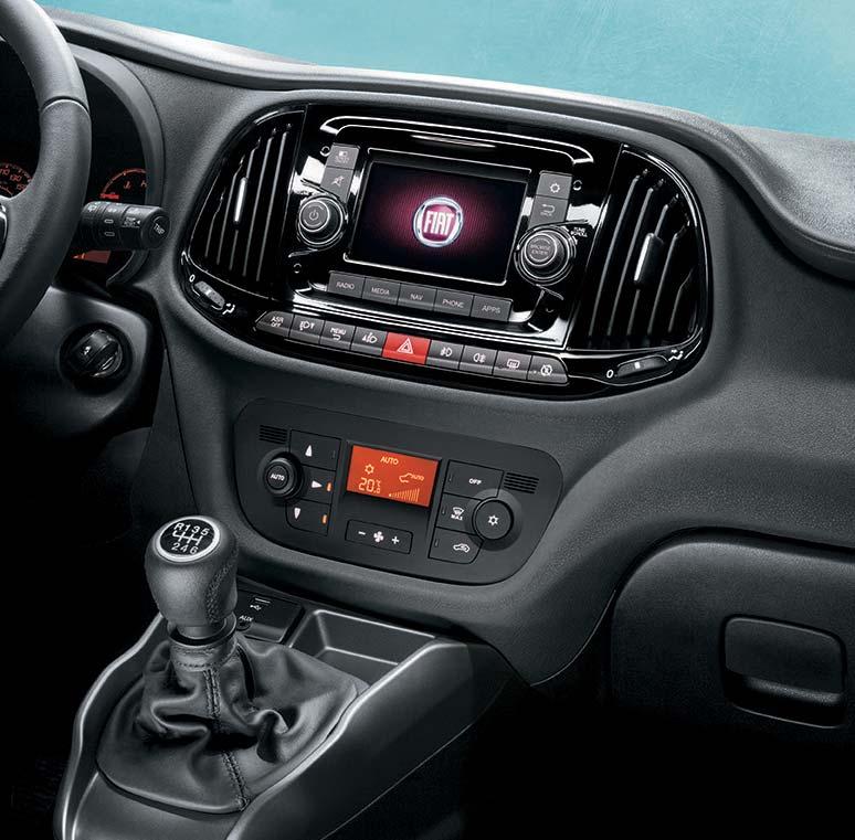 Ponadto do dyspozycji jest eco:drive, aplikacja, która pozwala na kontrolowanie i poprawianie własnego stylu jazdy, zaś dzięki my:car będzie można stale monitorować swój samochód.