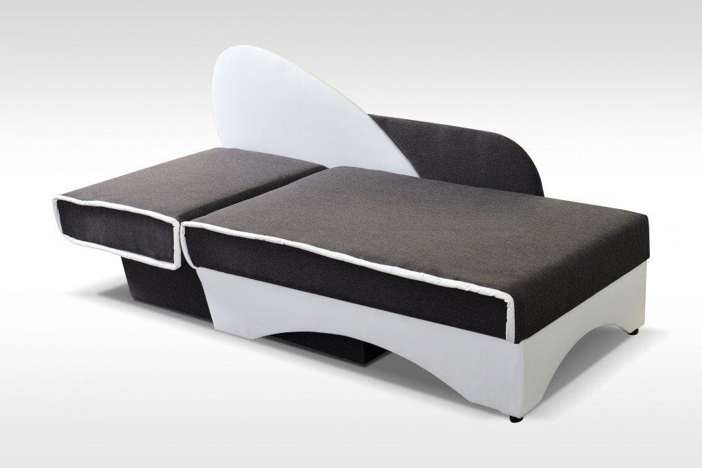 Dodatkowym atutem jest to, że w każdej chwili można zmienić sofę w wygodne łóżko. Posiada funkcję spania, oraz pojemnik na pościel.
