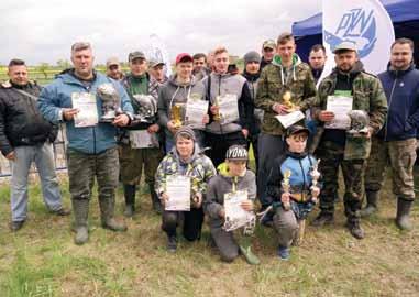 Występ Aerobic Girls podczas Dni Żarowa 2017 Laureaci odznaczenia Złoty Dąb oraz Maciusia 2017 Zawody strażackie rozgrywane