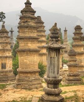 3 śniadanie lunch YANZHOU Zwiedzanie Świątyni Nefrytowego Buddy - w której znajduje się naturalnej wielkości posąg wykonany w całości z czystego i bardzo cennego nefrytu, przywieziony z Birmy w 1882