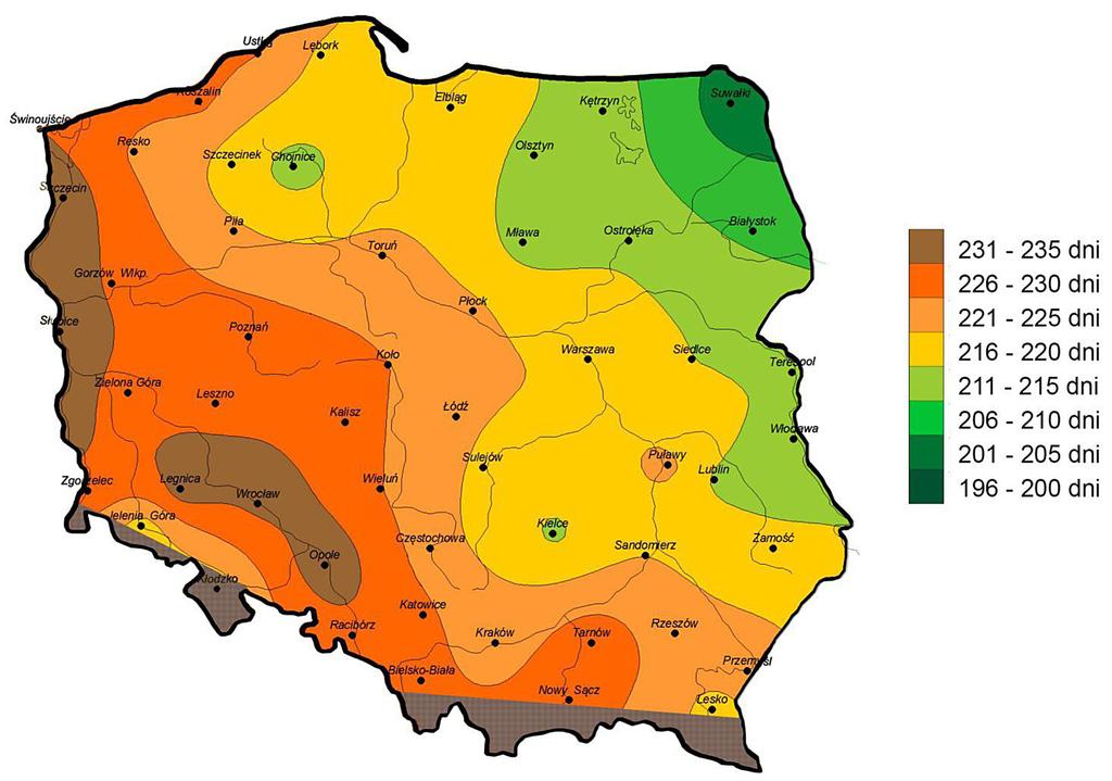 części Pojezierzy Wschodniobałtyckich w okolicy Suwałk do 231 dni na obszarze południowo-zachodniej części Nizin Środkowopolskich w okolicy Legnicy oraz w zachodniej części Pojezierzy