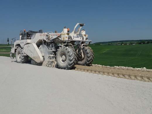 Hydrauliczne spoiwo drogowe Multicrete przeznaczone jest do stosowania w inżynierii komunikacyjnej, z przeznaczeniem do: ÎÎulepszenia gruntów słabych i gruntów przydatnych, ÎÎwzmacniania podłoża