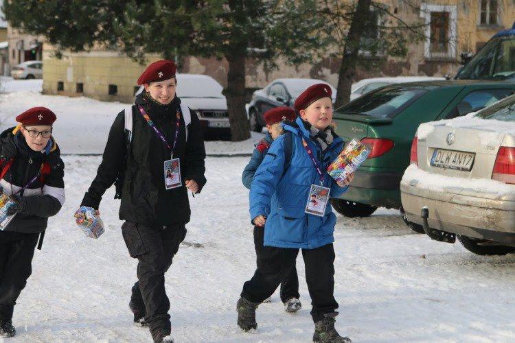 WOŚP 2017 JT-G: Poza zbiórkami są także wycieczki, rajdy, festiwale, jak znajdujesz na to czas, czy nie przeszkadza Ci to w nauce? K.