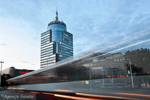Про місто, університет і його бібліотеку Prezentacja Miasta, Uczelni i jej Biblioteki Щецін - столиця і найбільше місто Західнопоморського воєводства, розташоване в нижній течії р.